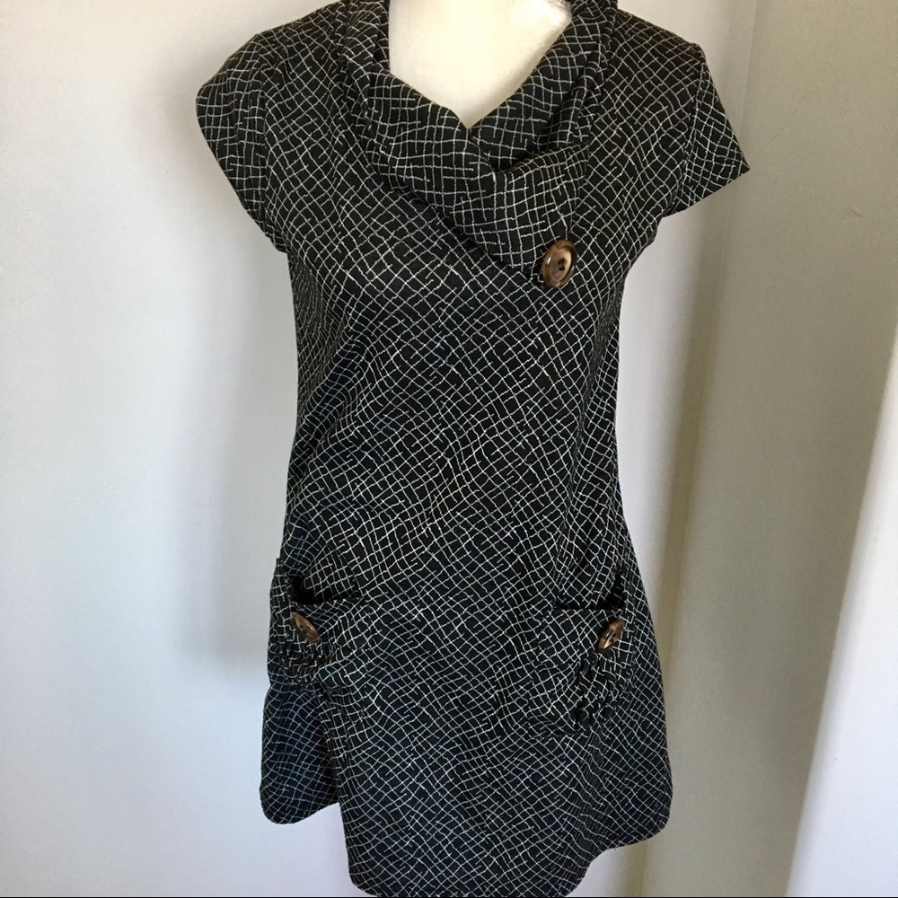 Papillon “That Girl” Tunic